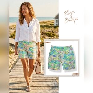 🌿Lilly Pulitzer Tropical Fish Print Bermuda Shorts Women's Size 8 Pastel Beach
